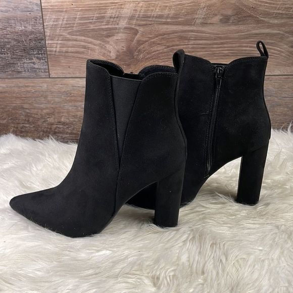 Forever 21 Ladies Black Pointed High Heel Ankle Boots - Picture 3 of 8